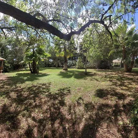 Les Jardins Du Patriarche Hotel