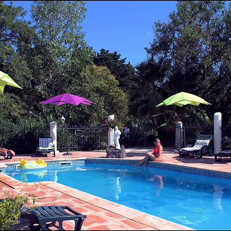Les Jardins Du Patriarche Hotel