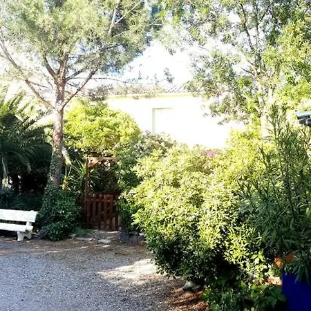 Les Jardins Du Patriarche Hotel Hotel 2*