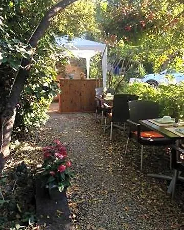 Les Jardins Du Patriarche 2*