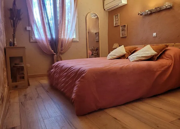 ホテル Les Jardins Du Patriarche 2*