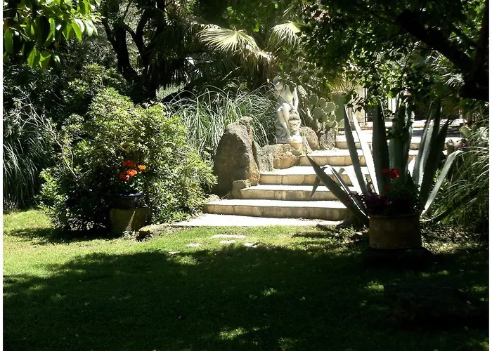 ホテル Les Jardins Du Patriarche アグド