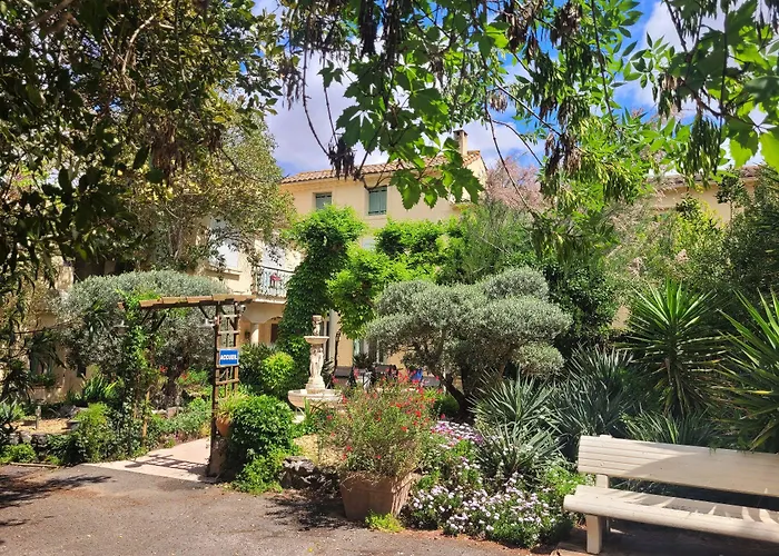 Les Jardins Du Patriarche 2*