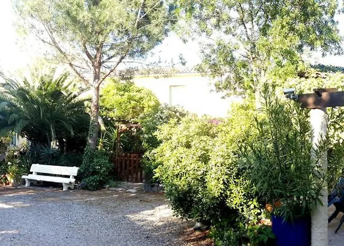 Les Jardins Du Patriarche 호텔 2*