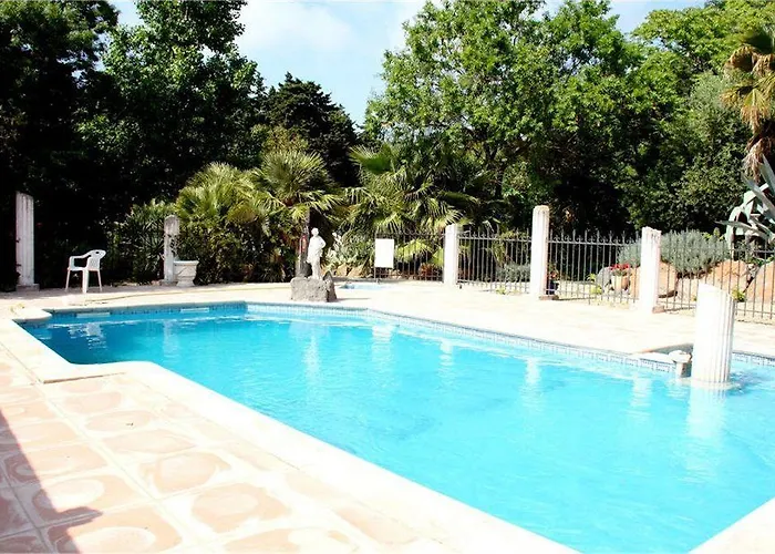 Les Jardins Du Patriarche Hotel